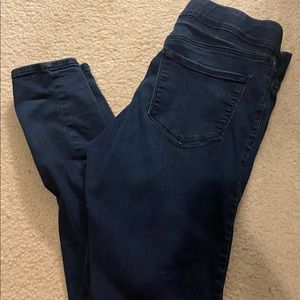 Old Navy Rockstar elastic waist skinny jeans